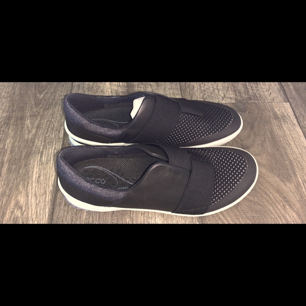 ECCO Women's Sense Ii Band Slip on Sneaker